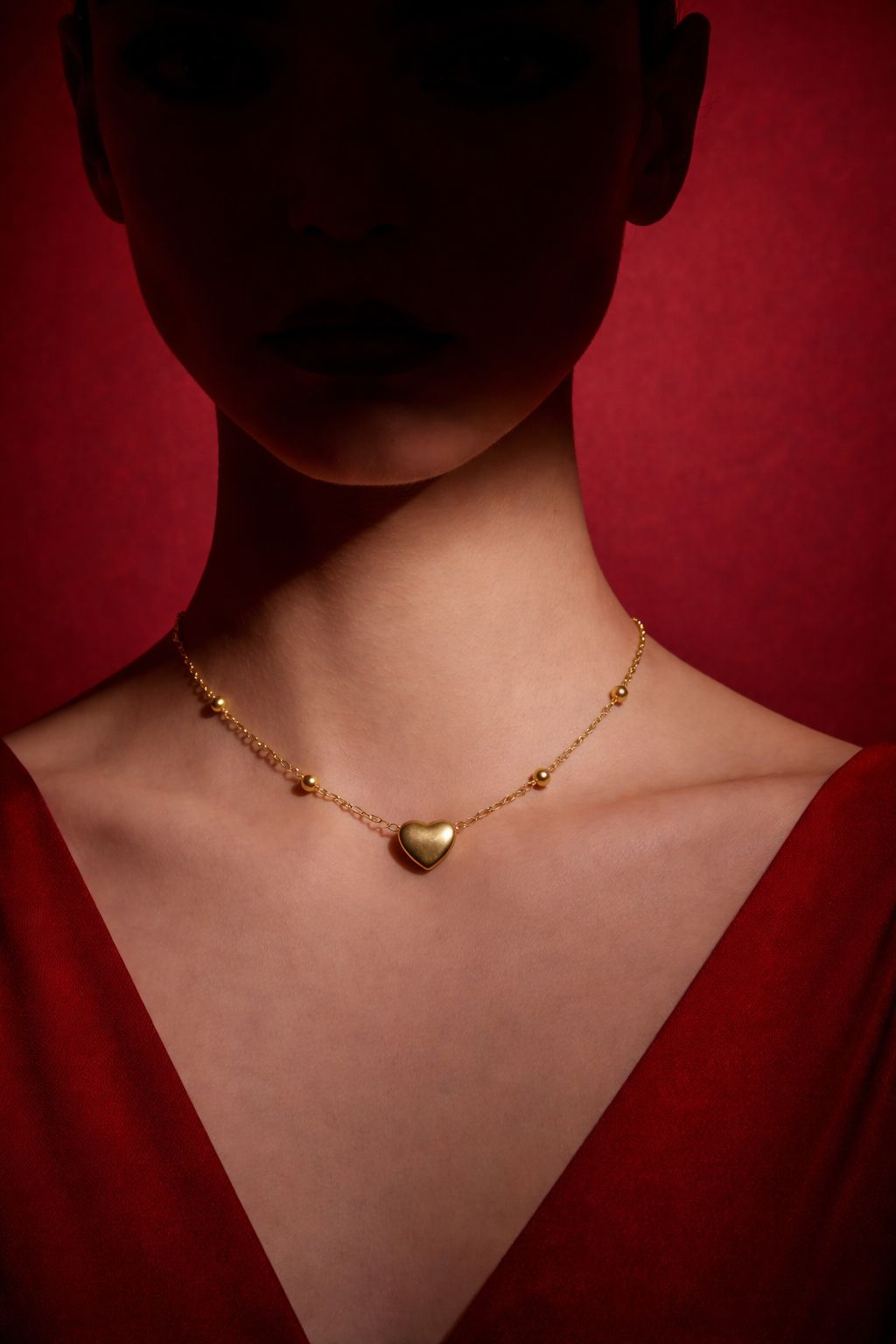 Luvora Classic Heart Necklace